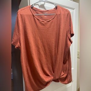 Maurice’s tee, 24/7, worn once